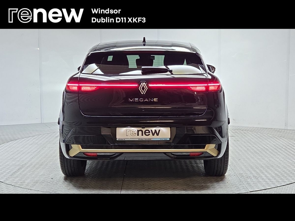 2024 Renault Megane E-Tech - image 10