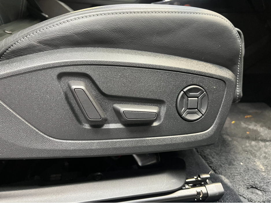 2022 Audi Q4 e-tron - image 13