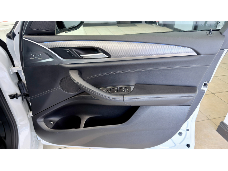 2021 BMW X3 - image 20
