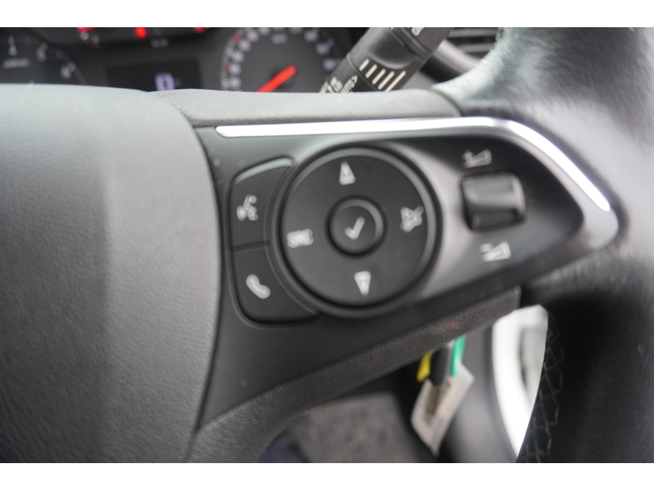 2018 Opel Crossland X - image 16