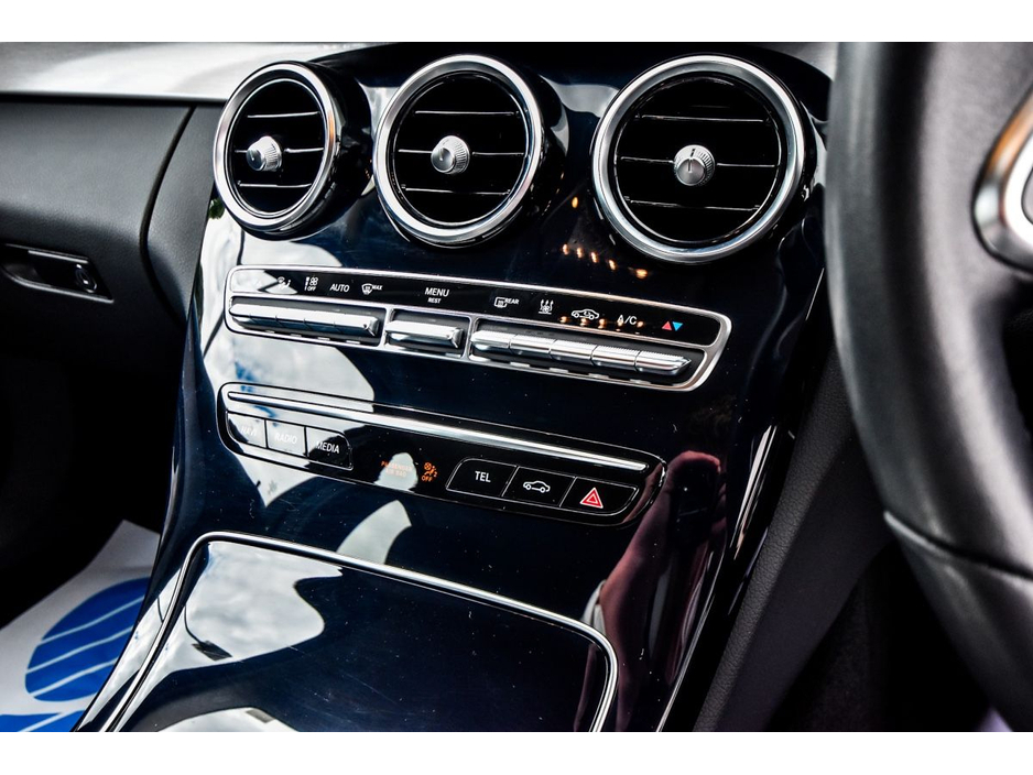 2020 Mercedes-Benz C Class - image 15