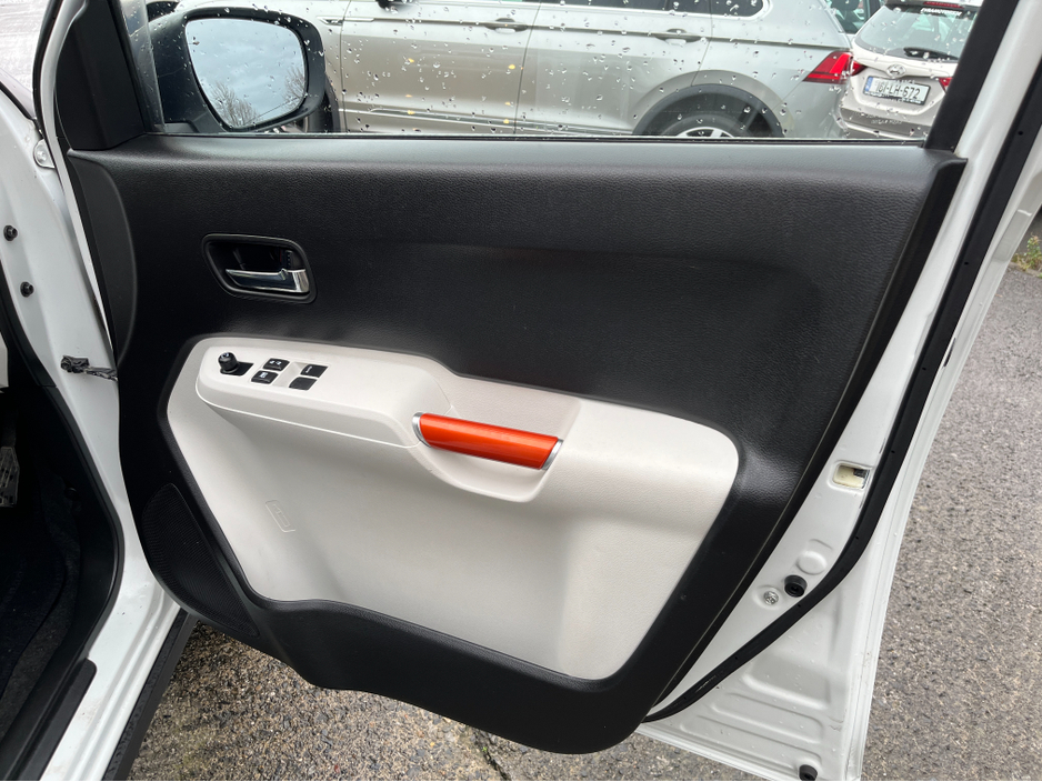 2017 Suzuki Ignis AUTOMATIC DUALJET SZ-T 1.2 PETROL //LOW MILES//REVERSE CAMERA// €11,950