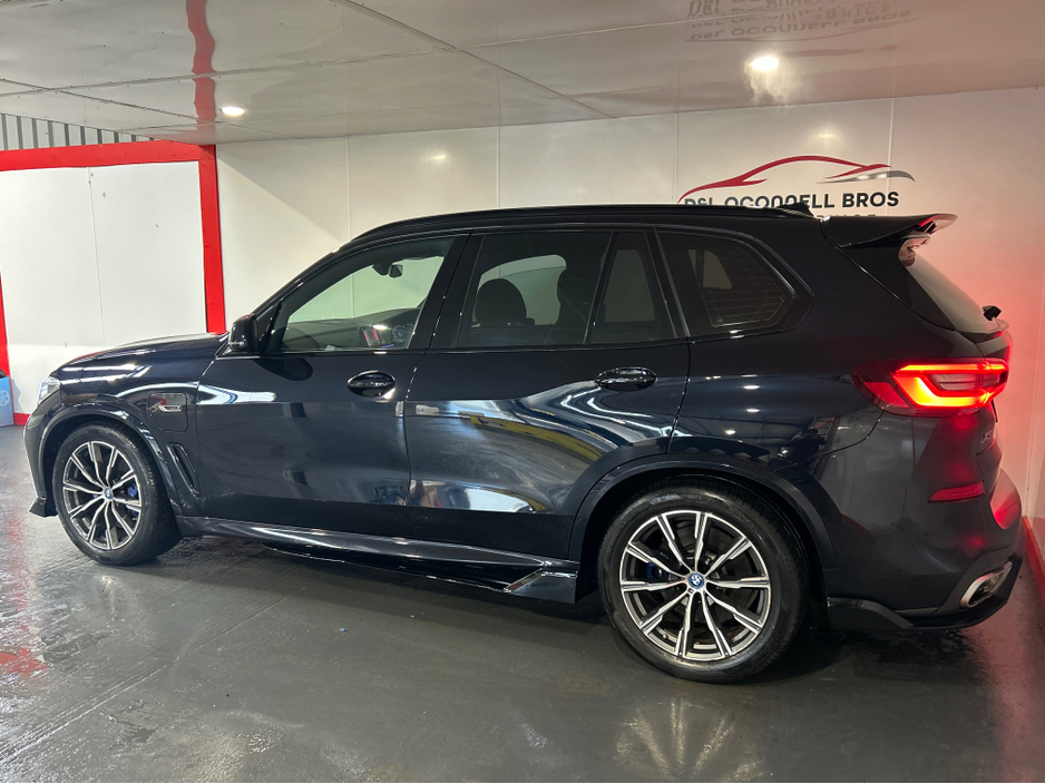 2022 BMW X5 XDRIVE45E M SPORT AUTO €59,950