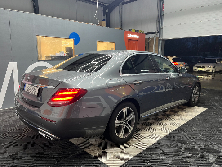 2018 Mercedes-Benz E Class 2018 MERCEDES-BENZ E220D AVANTGARDE 2.0 AUTOMATIC / CRUISE CONTROL / 360° PARKING CAMERA / ELECTRIC MEMORY HEATED FRONT AND REAR SEATS / PADDLE SHIFTERS / APPLE CARPLAY / AMBIENT LIGHTS