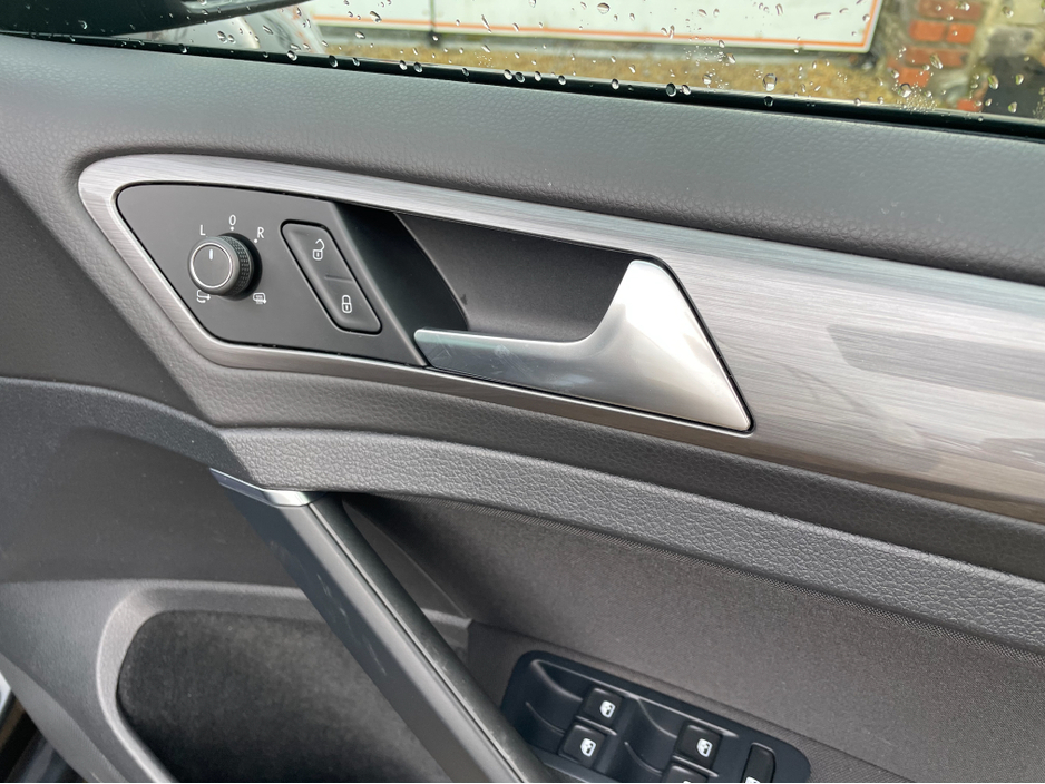 2016 Volkswagen Golf 1.2 TSI BLUEMOTION ALLSTAR MODEL DSG AUTO €15,500