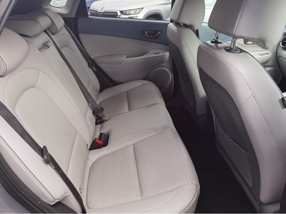 2020 Hyundai Kona - image 10