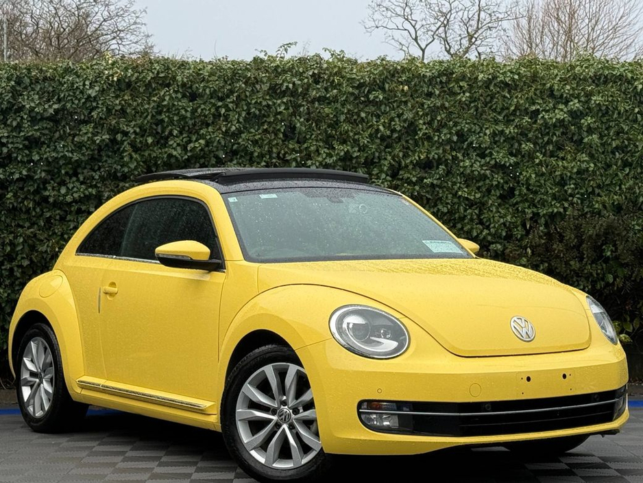 2014 Volkswagen Beetle DESIGN 1.2 TSI // OPENING PAN ROOF // LEATHER HEATED SEATS // PARKING SENSORS €11,950