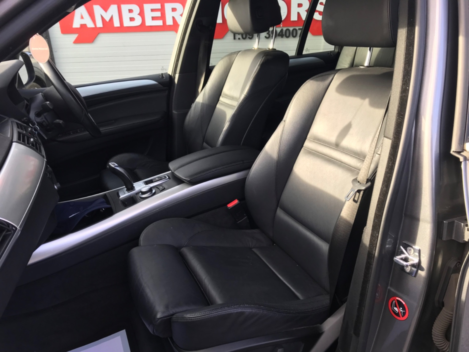 2009 BMW X5 - image 26