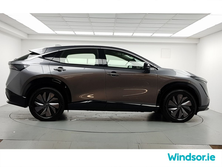 2025 Nissan Ariya - image 12