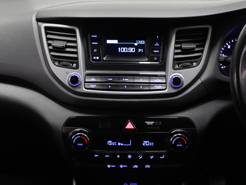 2017 Hyundai Tucson - image 15