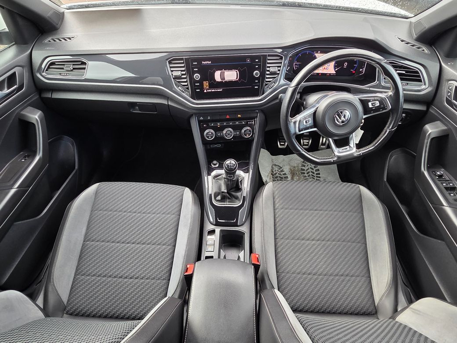 2018 Volkswagen T-Roc - image 12