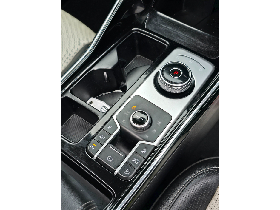 2022 Kia Sorento - image 29