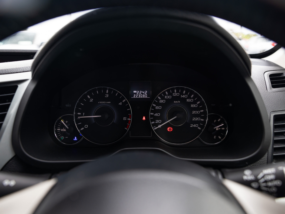 2013 Subaru Legacy - image 12