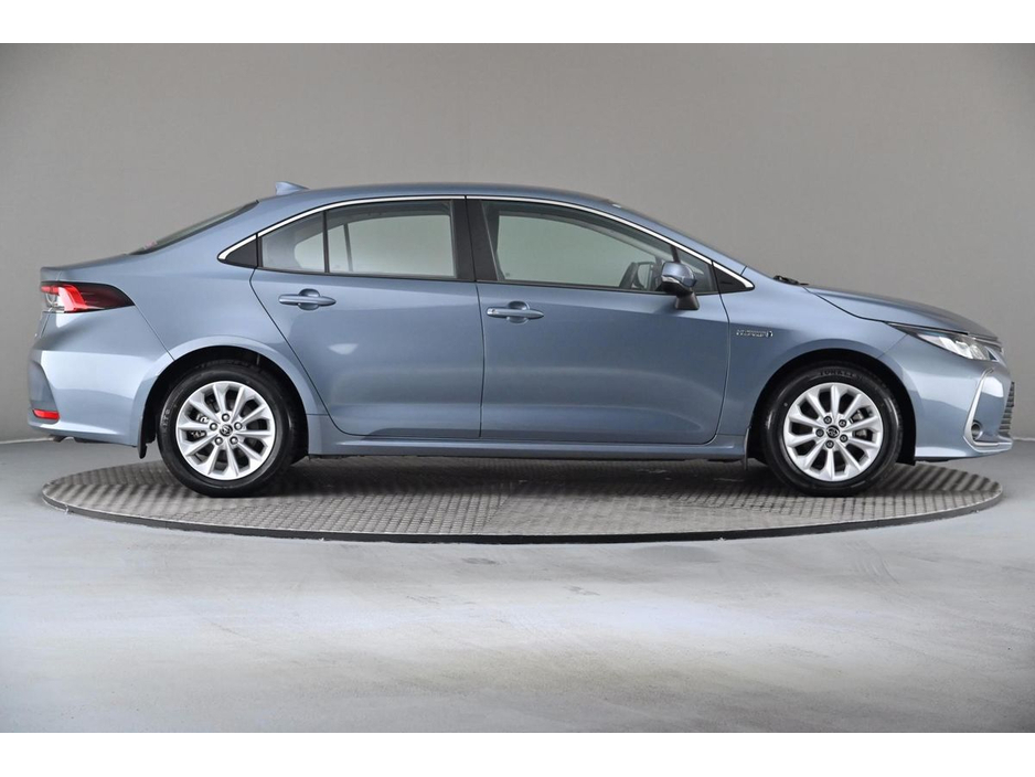 2020 Toyota Corolla - image 27