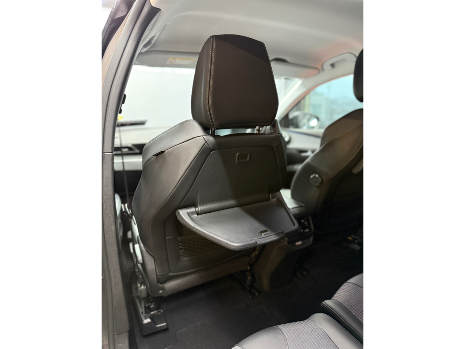 2022 Peugeot 5008 - image 17