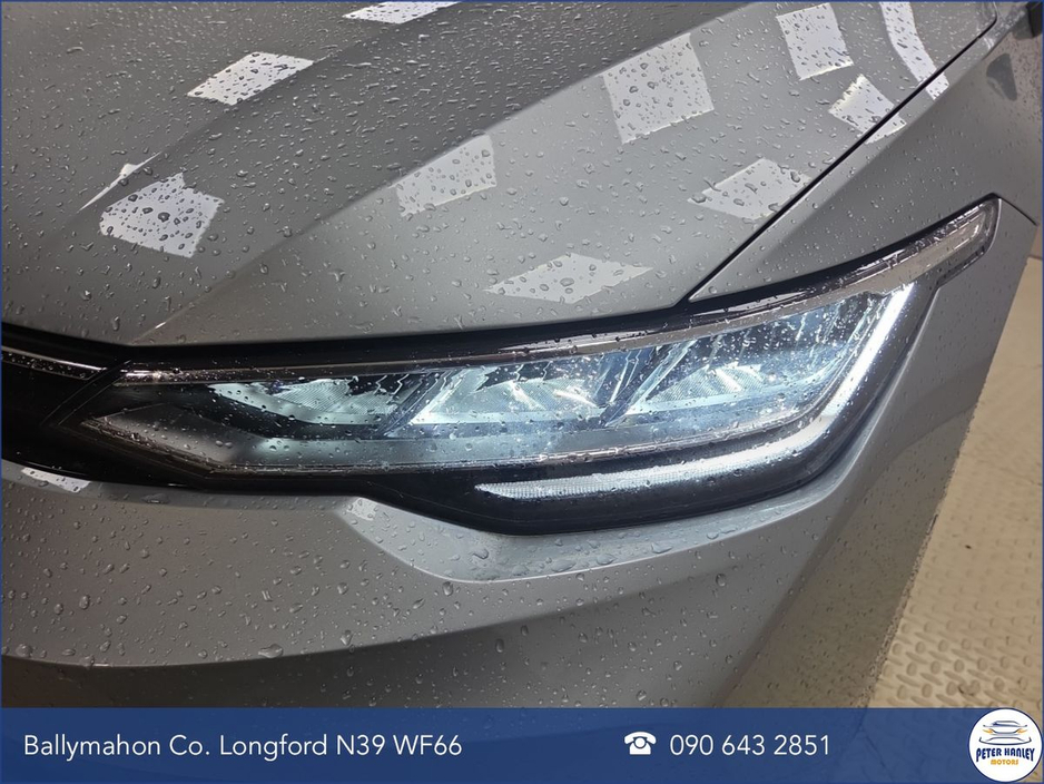 2025 Volkswagen Golf - image 25