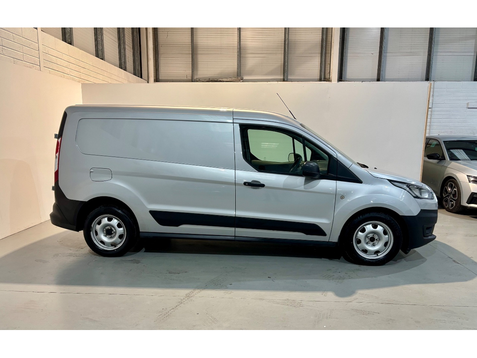 2021 Ford Transit Connect - image 2