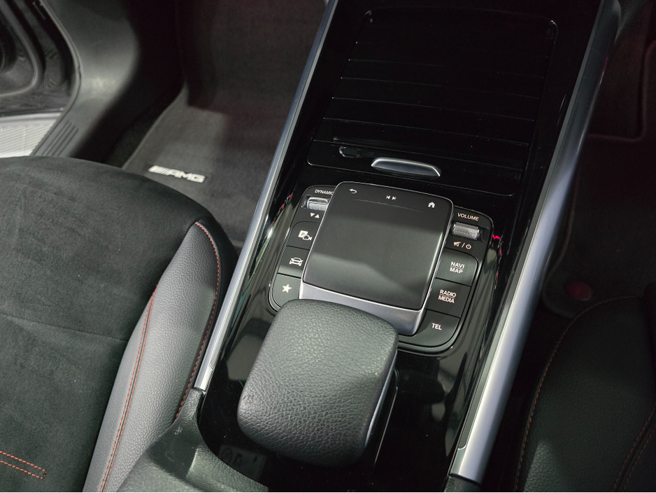 2022 Mercedes-Benz EQA - image 35