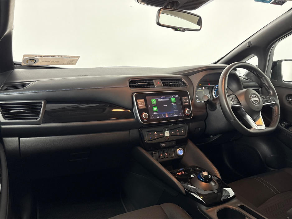 2023 Nissan Leaf PREMIUM 40KW**HEATED FRONT SEATS**HEATED MULTIFUNCTIONAL STEERING WHEEL**SEMI DIGITAL DASH**TOUCHSCREEN BLUETOOTH MEDIA**NAVIGATION**REVERSE CAMERA**PARKING SENSORS**ECO MODE**CRUISE CONTROL €17,995