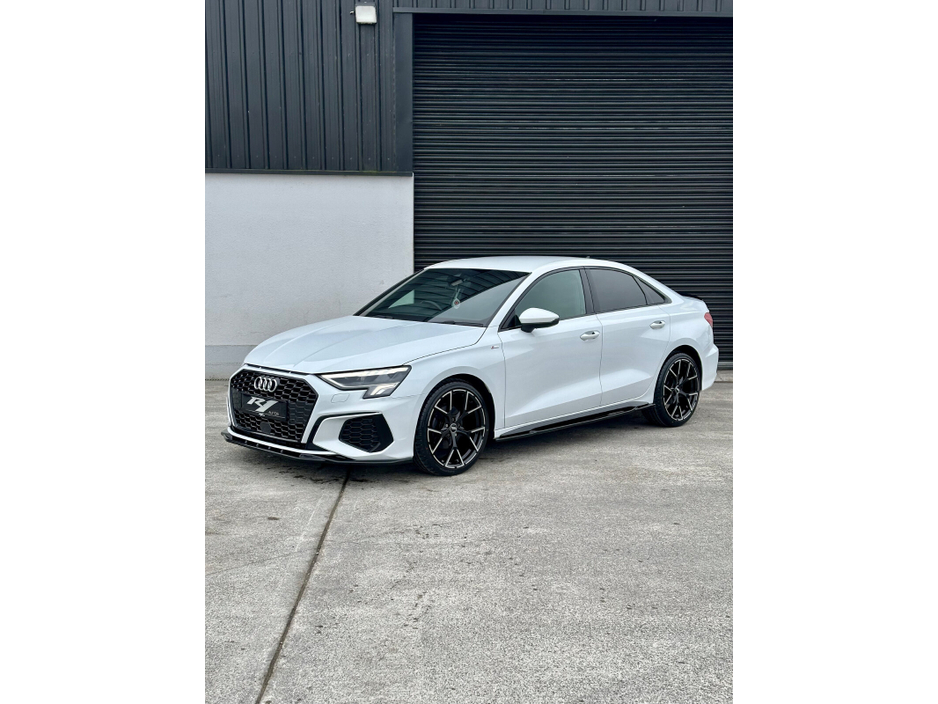 2021 Audi A3  €34,995
