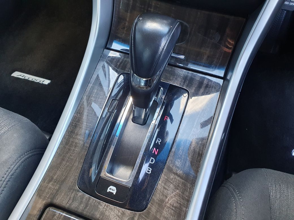 2013 Honda Accord - image 19