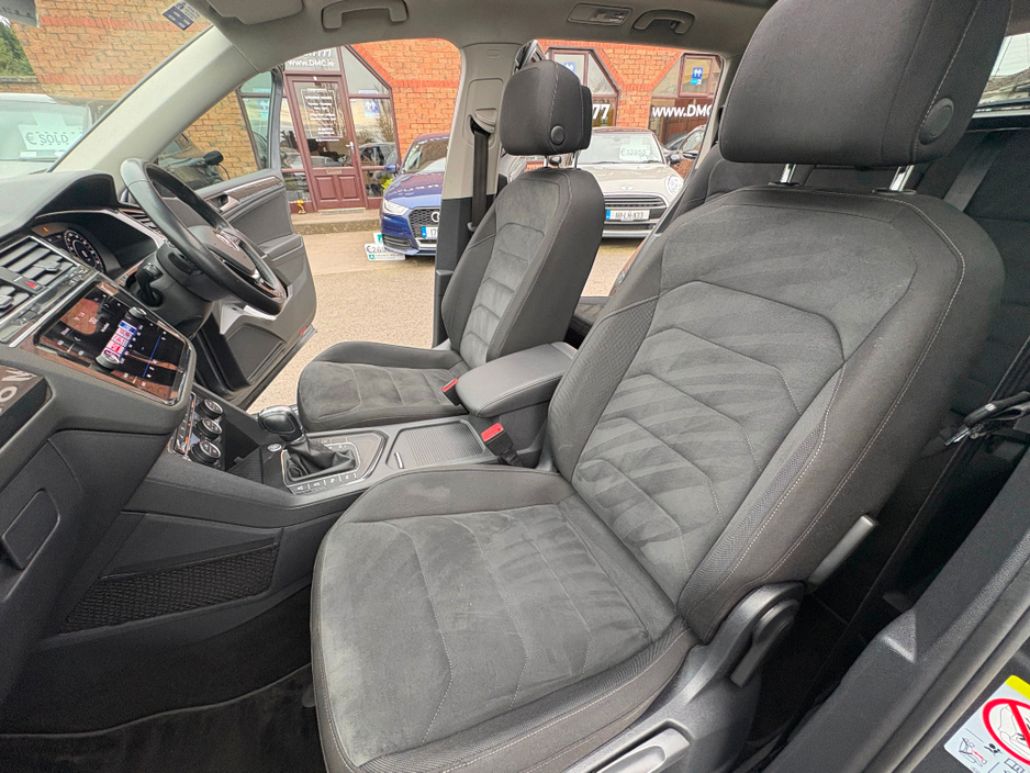 2018 Volkswagen Tiguan - image 17