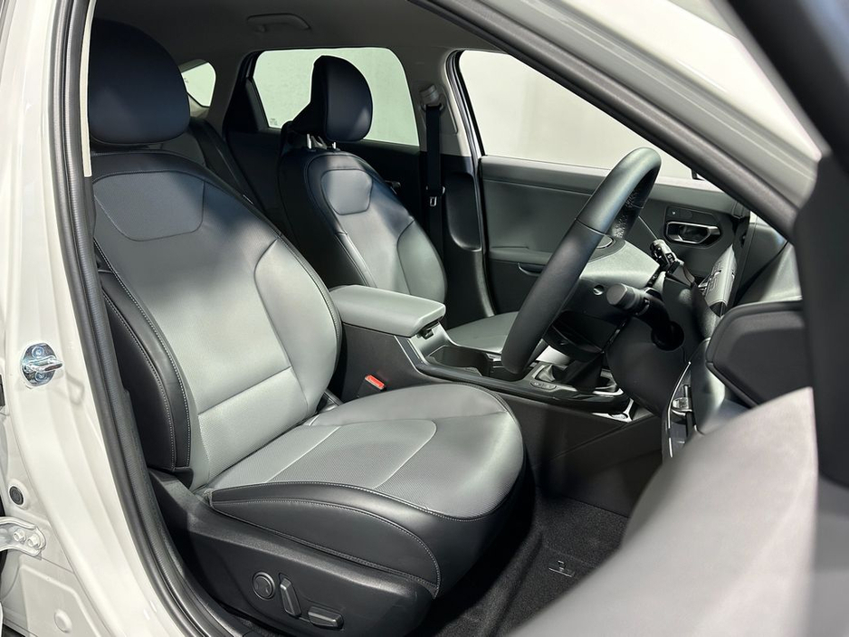 2026 Kia K4 - image 10