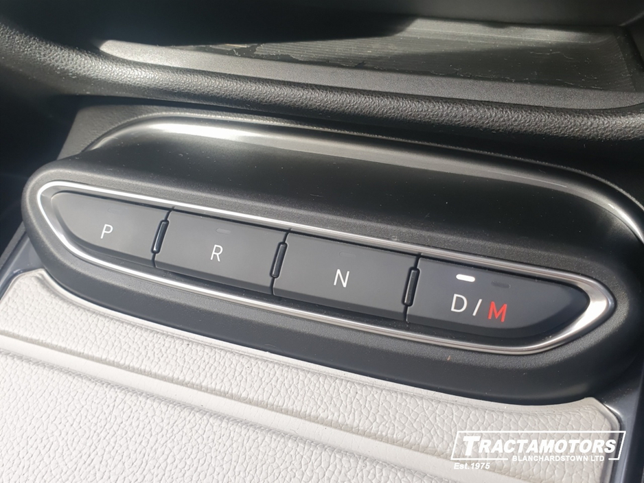 2025 Fiat 600 - image 15