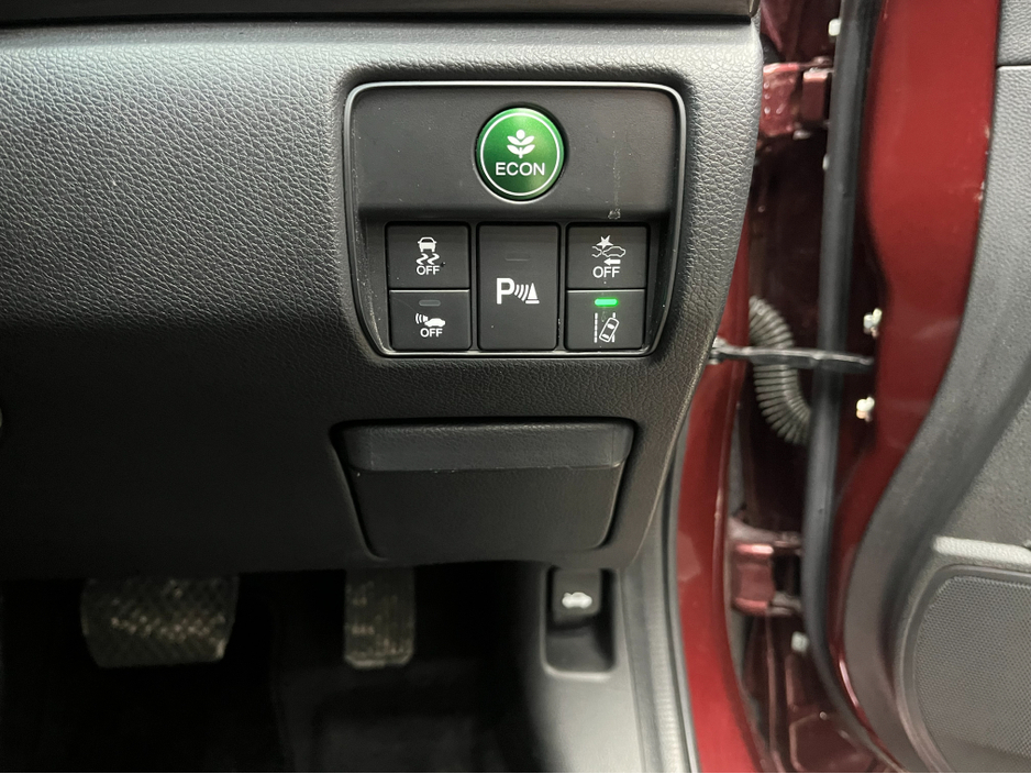 2019 Honda Accord - image 13