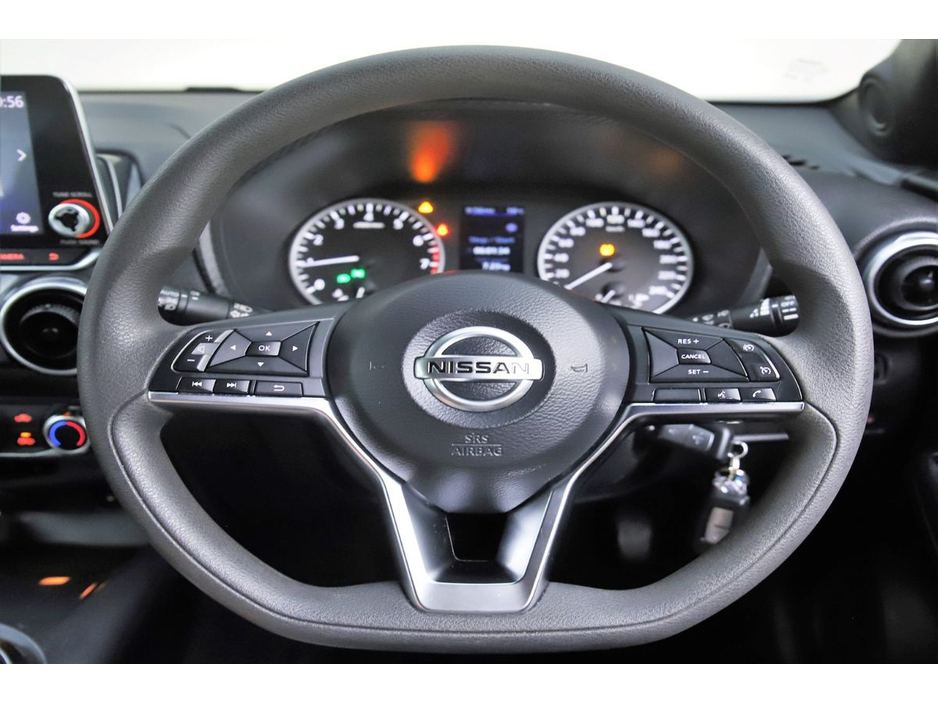 2020 Nissan Juke - image 20