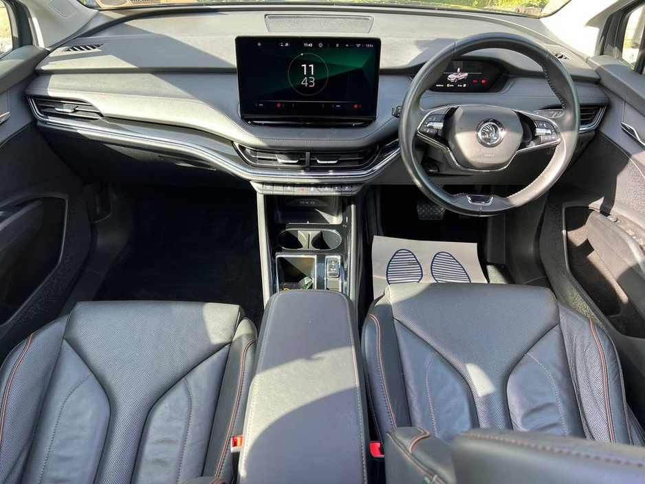 2022 Skoda Enyaq - image 11
