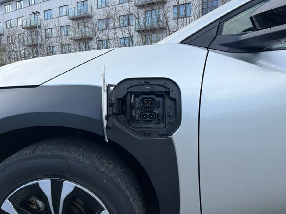 2024 Toyota bZ4X - image 6