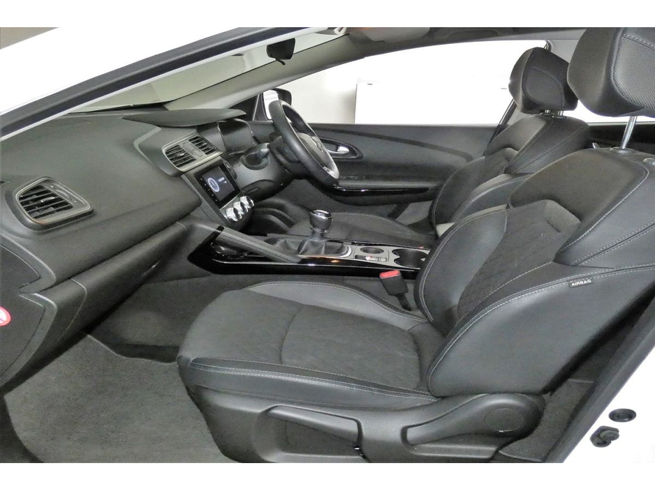2019 Renault Kadjar 1.3 TCE 140BHP GPF ICONIC 6SPD *HALF LEATHER* €18,890