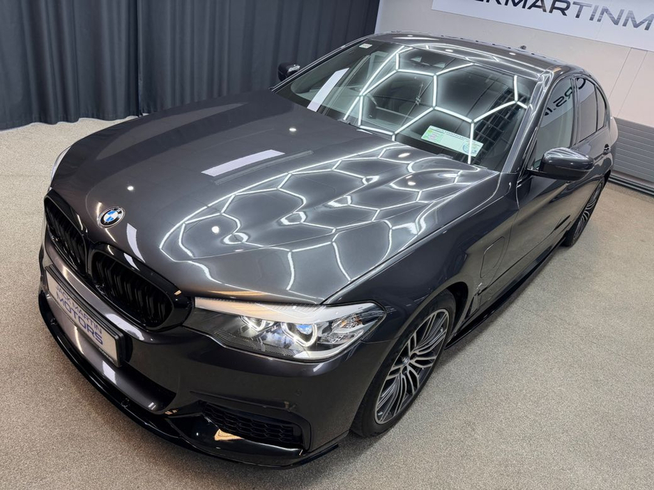 2019 BMW 5 Series - image 13