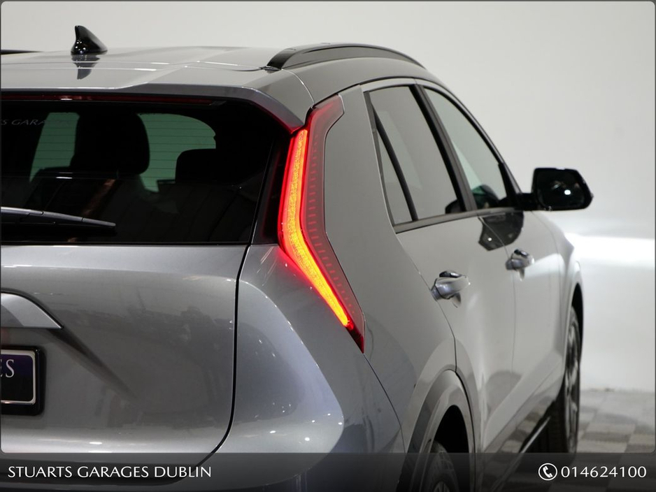 2025 Kia Niro - image 11