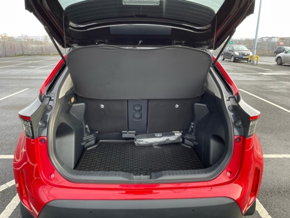 2022 Toyota Yaris Cross - SOL - BiTone - 1.5 Hybrid - Automatic - 1 Previous Owner - EUR 190 Tax // Remote Central Locking // Front Electric Windows // Rear Electric Windows // Electric Mirrors // Heated Mirrors €27,895