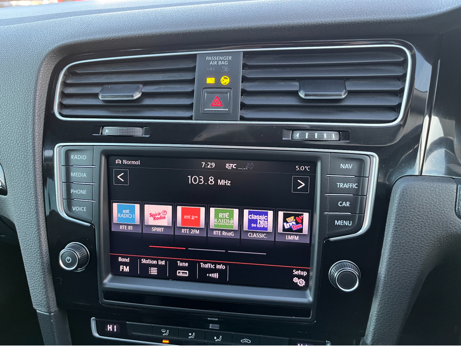 2015 Volkswagen Golf HIGHLINE AUTOMATIC 1.4 PETROL //LOW MILES//REVERSE CAMERA//KEYLESS ENTRY//ADAPTIVE CRUISE CONTROL// €14,950