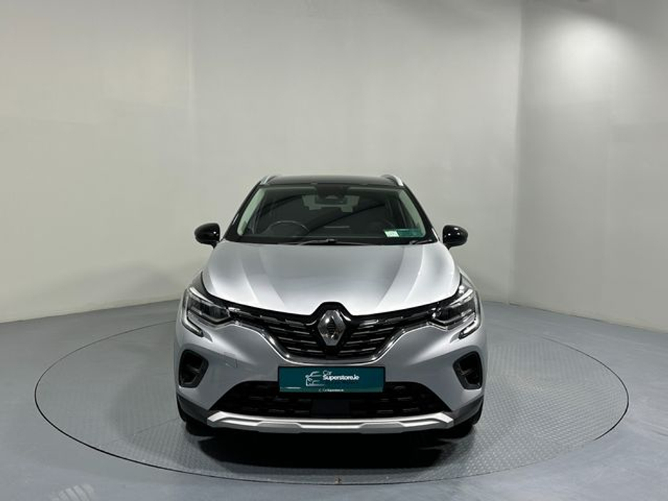 2020 Renault Captur - image 2