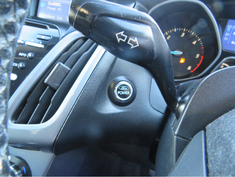 2012 Ford Focus - image 9