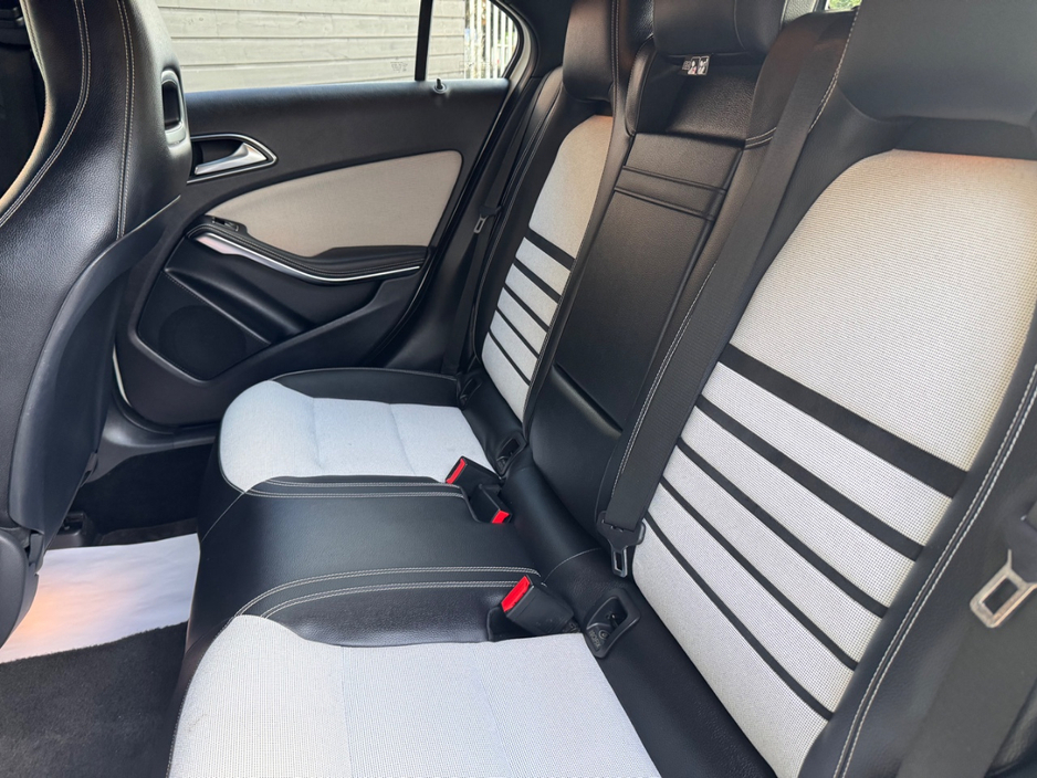 2014 Mercedes-Benz A Class - image 14