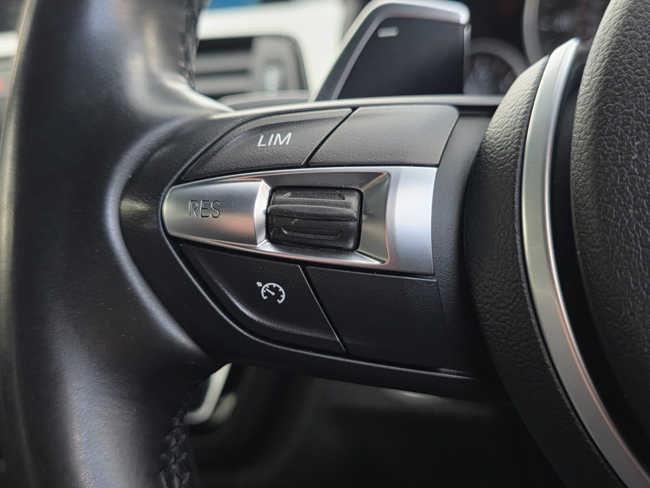 2015 BMW 4 Series - image 27