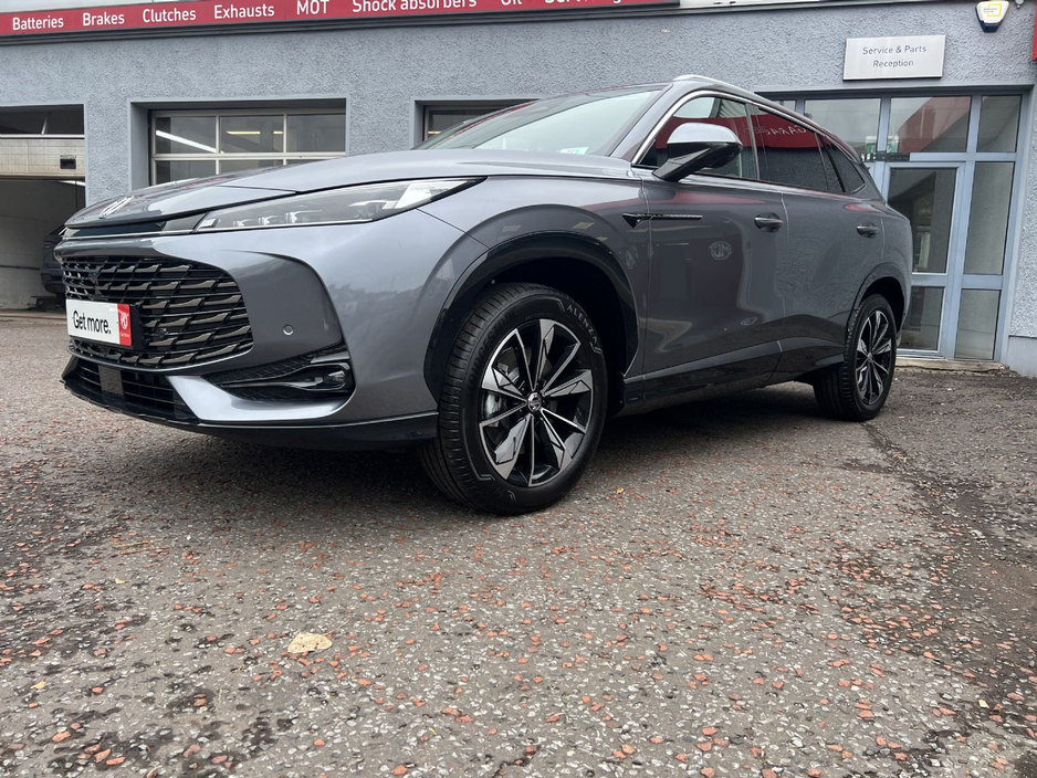 2026 MG HS TROPHY €36,234