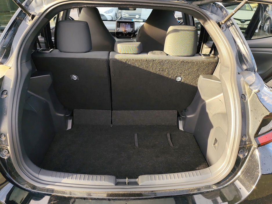 2020 Toyota Yaris - image 15