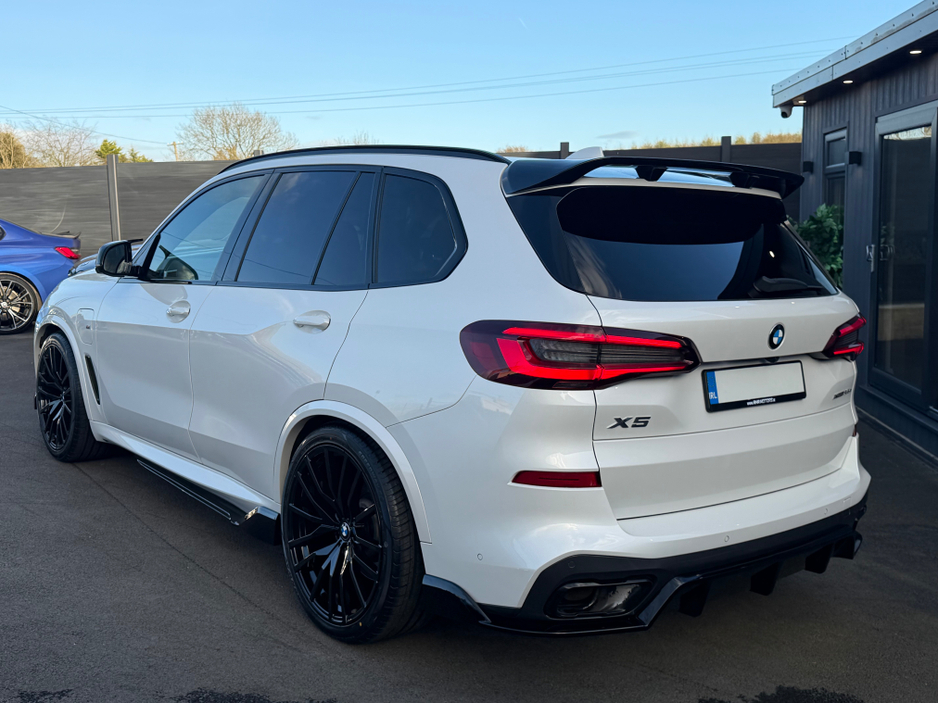 2021 BMW X5 - image 8