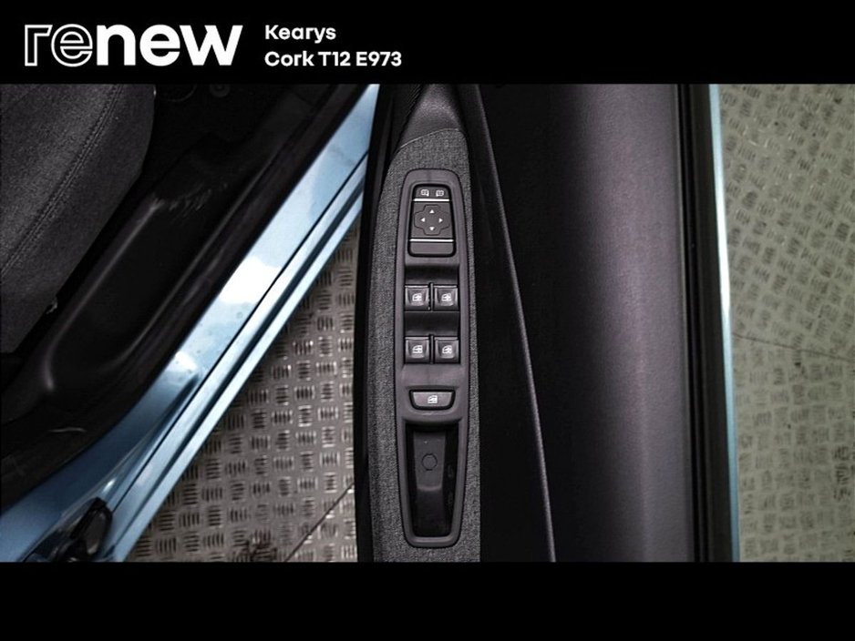 2020 Renault Zoe - image 16