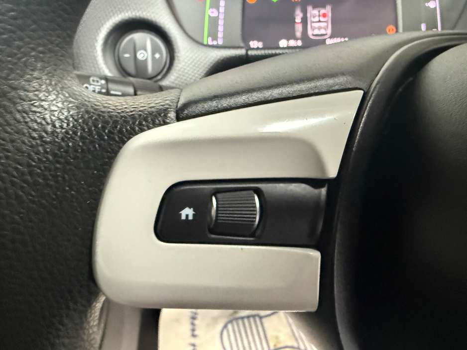 2020 Honda Jazz - image 16