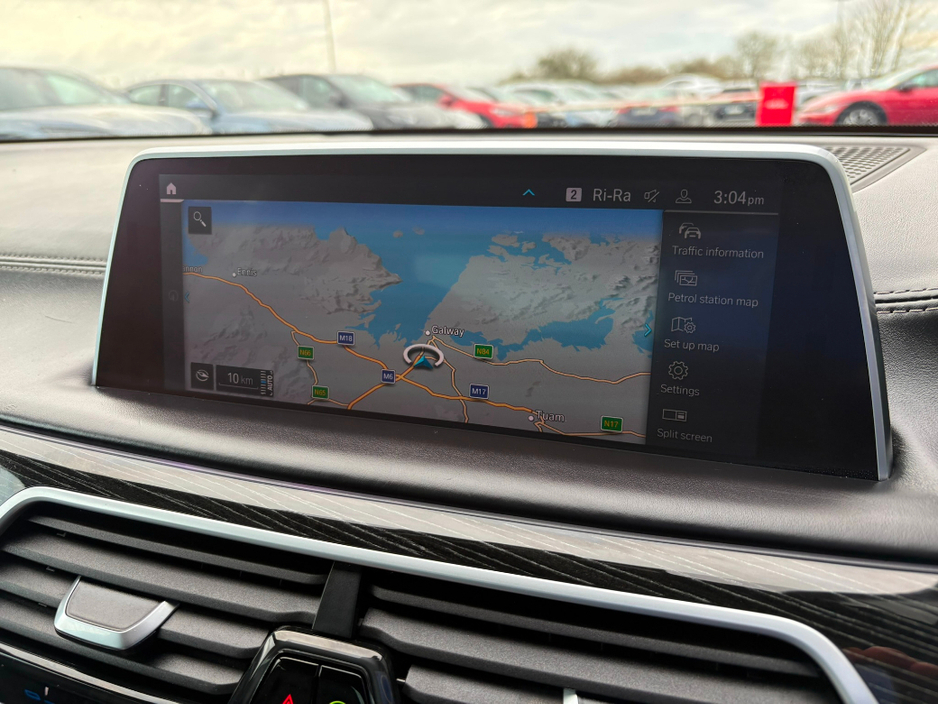 2020 BMW 7 Series - image 13