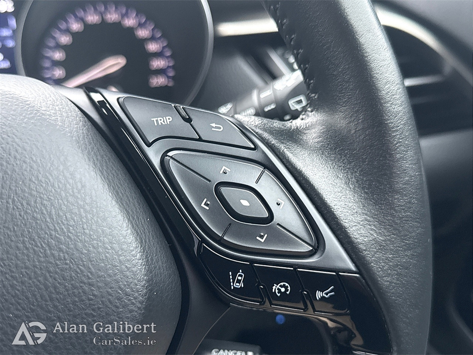 2023 Toyota C-HR 1.8 Petrol HYBRID SOL AUTO €114 PW €23,995