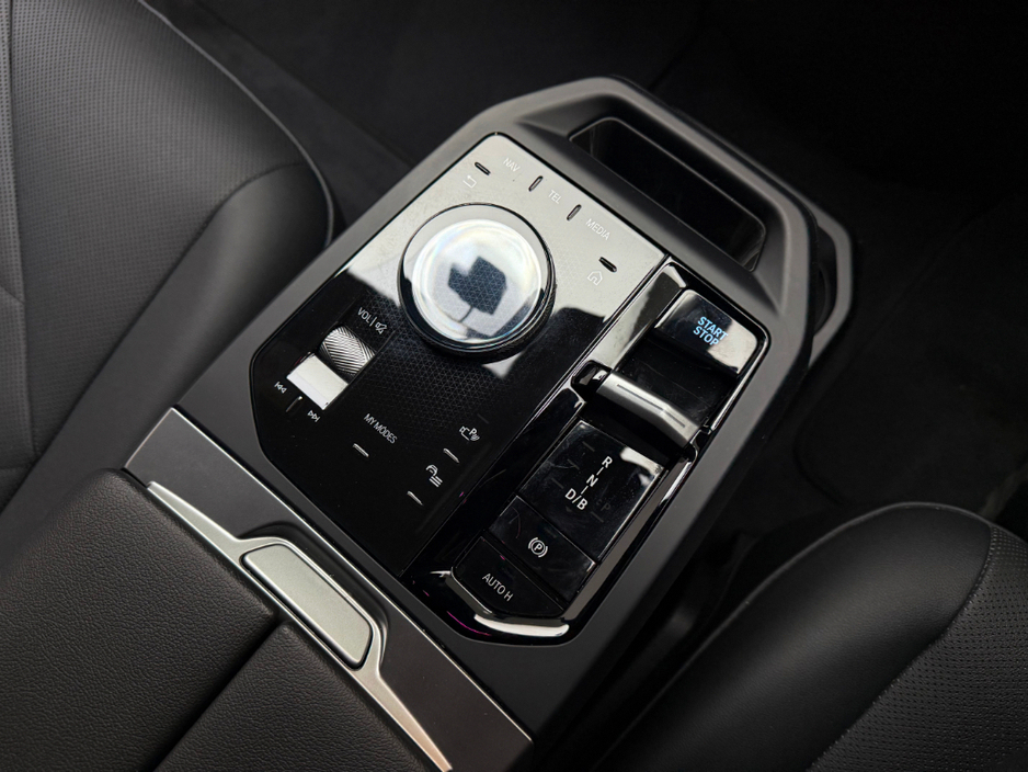 2024 BMW iX 40 M SPORT XDRIVE €57,990