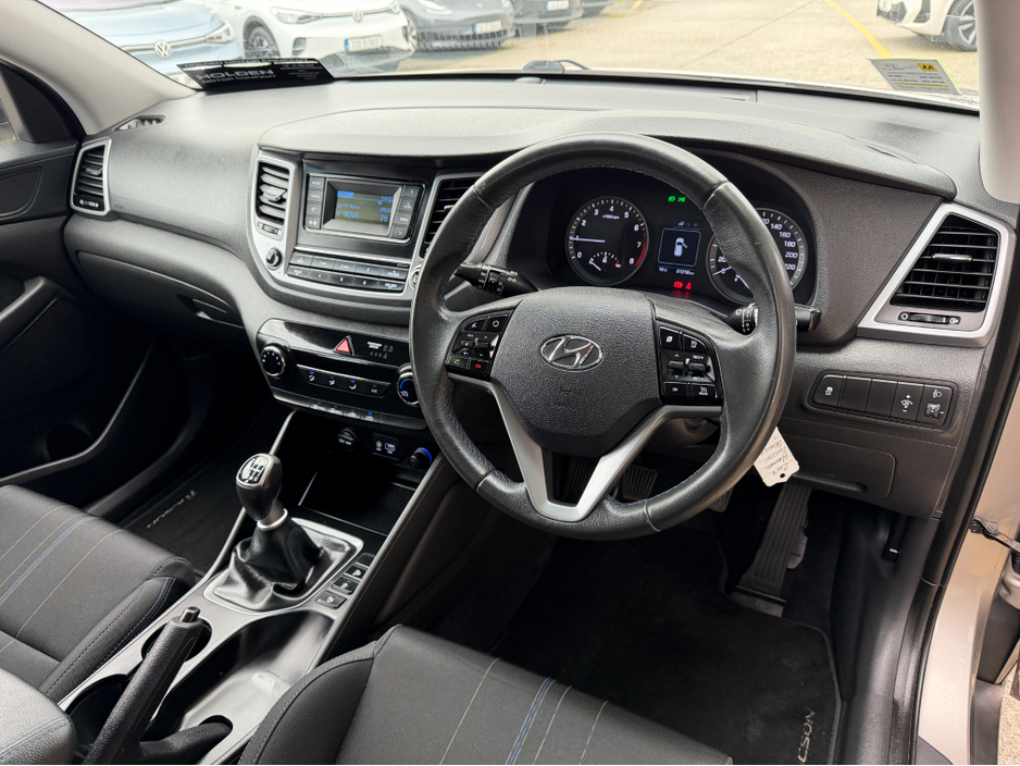 2017 Hyundai Tucson - image 14
